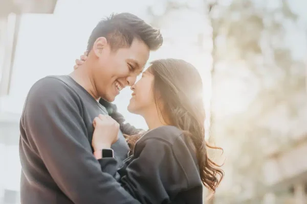 homme en train de reconquérir son ex